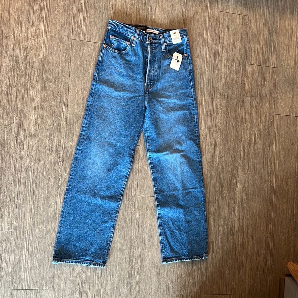 Levi’s Ribcage Straight Ankle Jeans 28